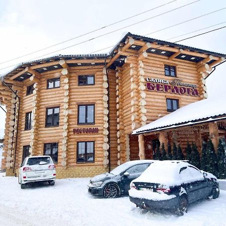 Berloga Pylypets Hotel Pilipets Екстериор снимка